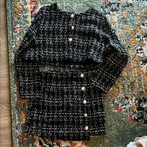 Black Tweed Button-Front Mini Skirt - Classic Women's Skirt